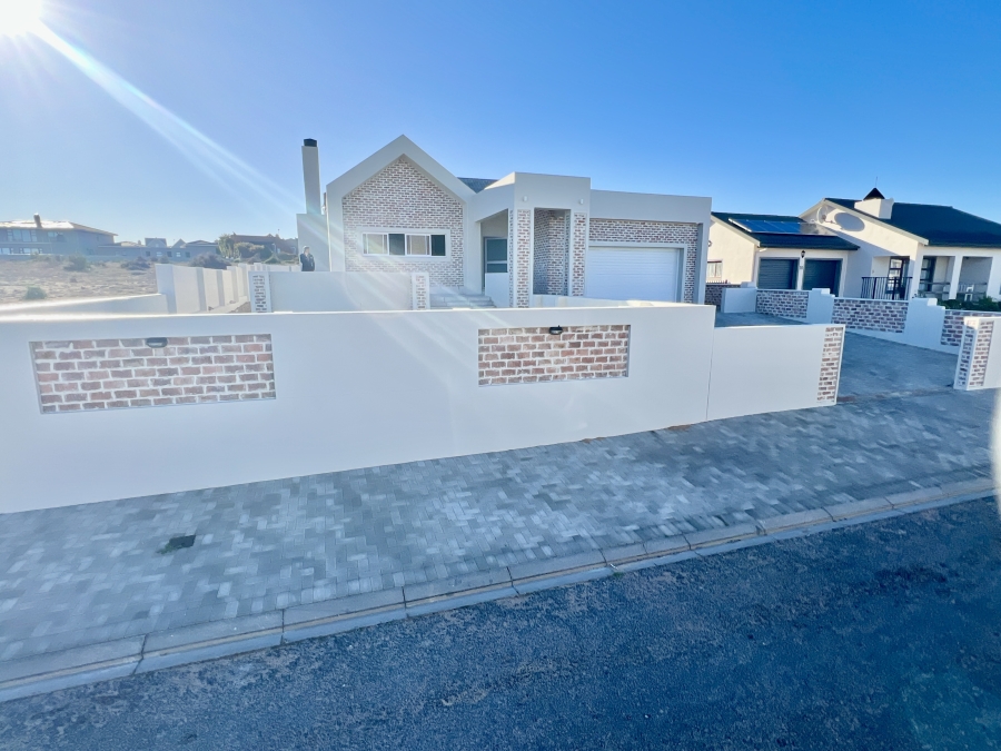 4 Bedroom Property for Sale in Myburgh Park Western Cape